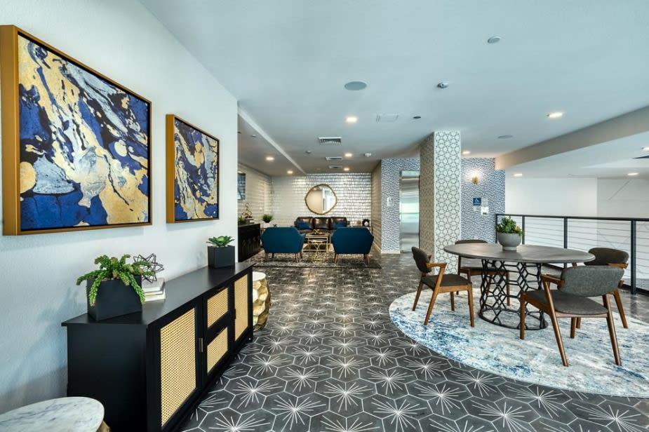 Cozysuites Phx Roro Gym, Pool, Pets, Parking! #9 Phoenix Eksteriør bilde