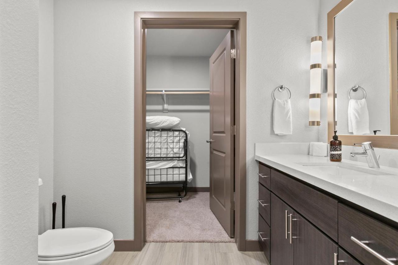 Cozysuites Phx Roro Gym, Pool, Pets, Parking! #9 Phoenix Eksteriør bilde